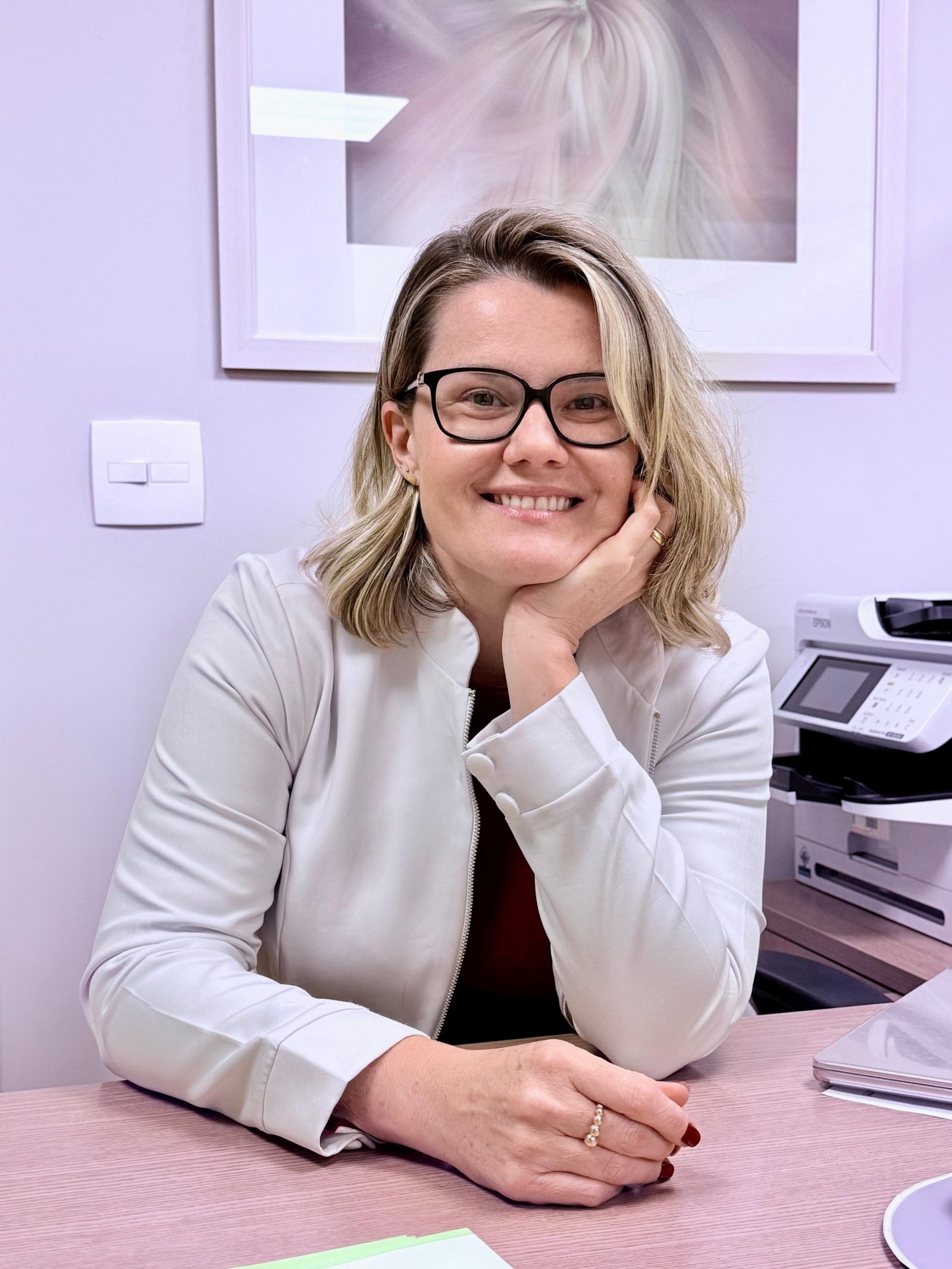 Dra. Aline Coelho Gonçalves